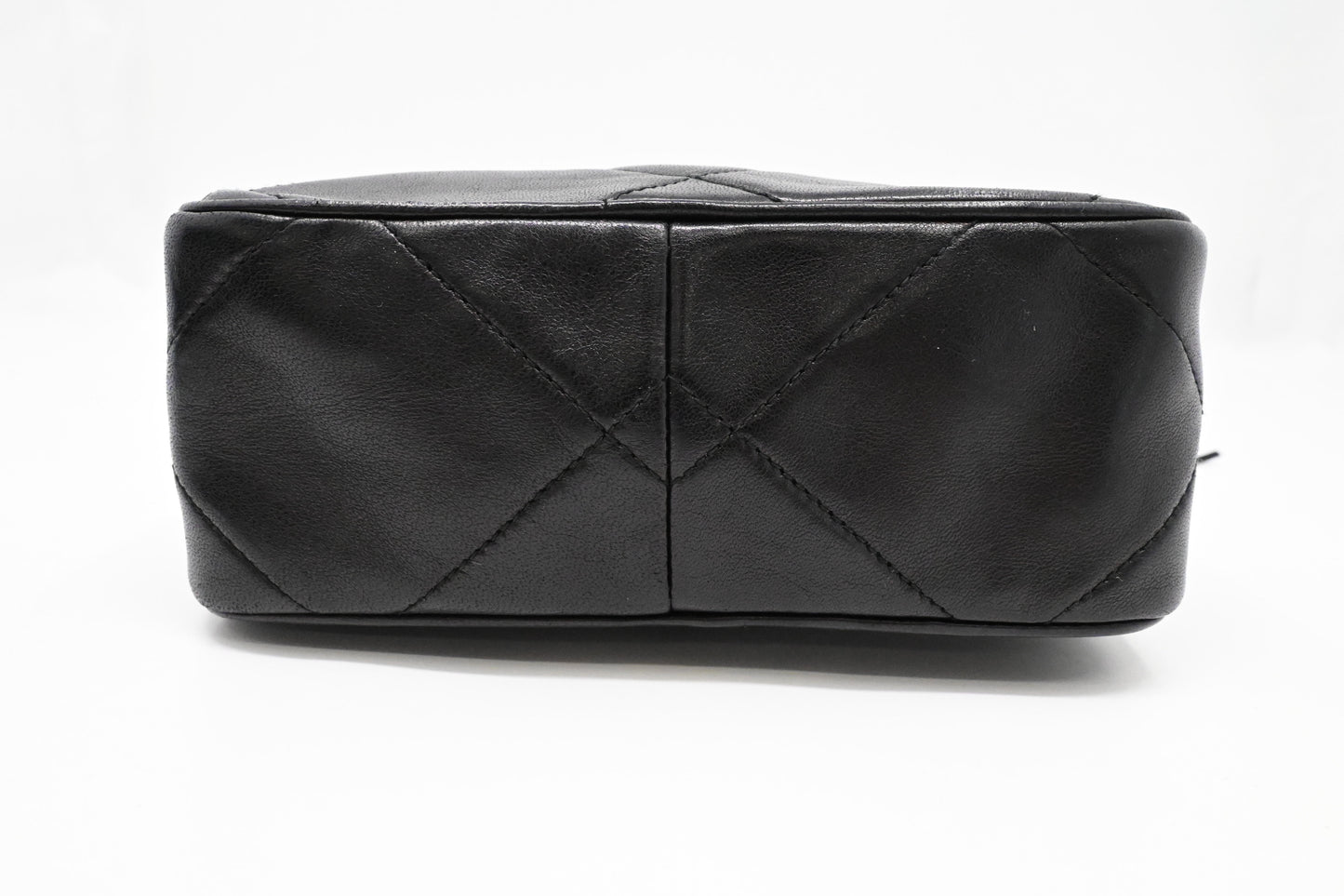 Chanel Chain Shoulder Bag in Black Leather