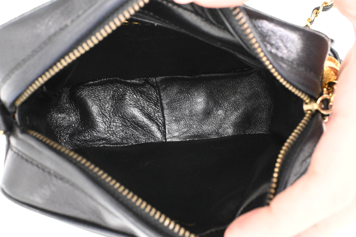 Chanel Chain Shoulder Bag in Black Leather