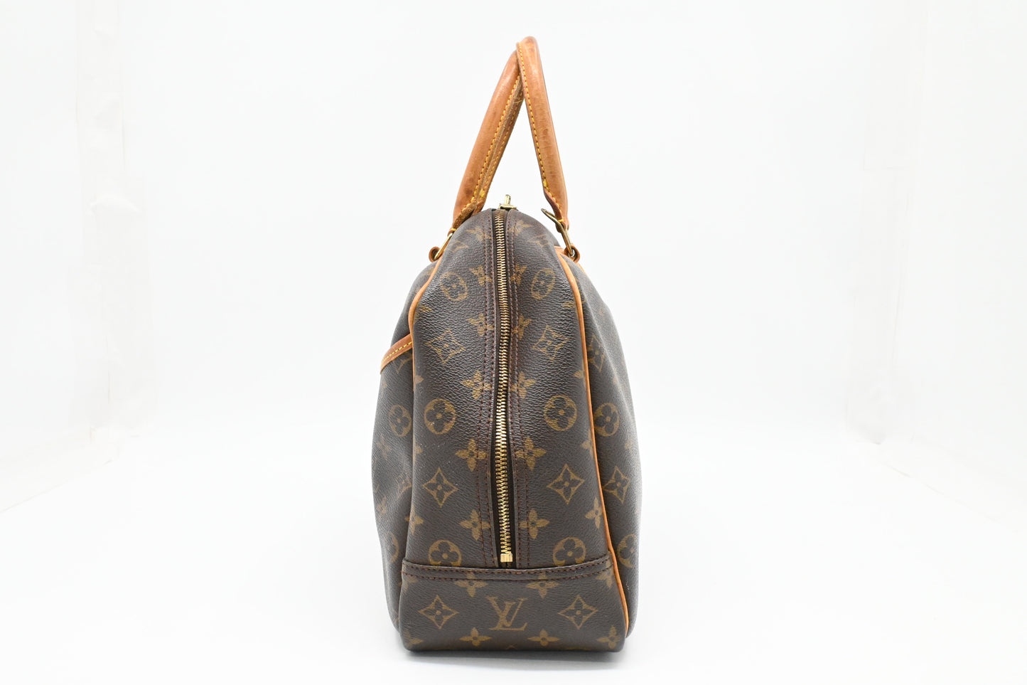 Louis Vuitton Deauville in Monogram Canvas