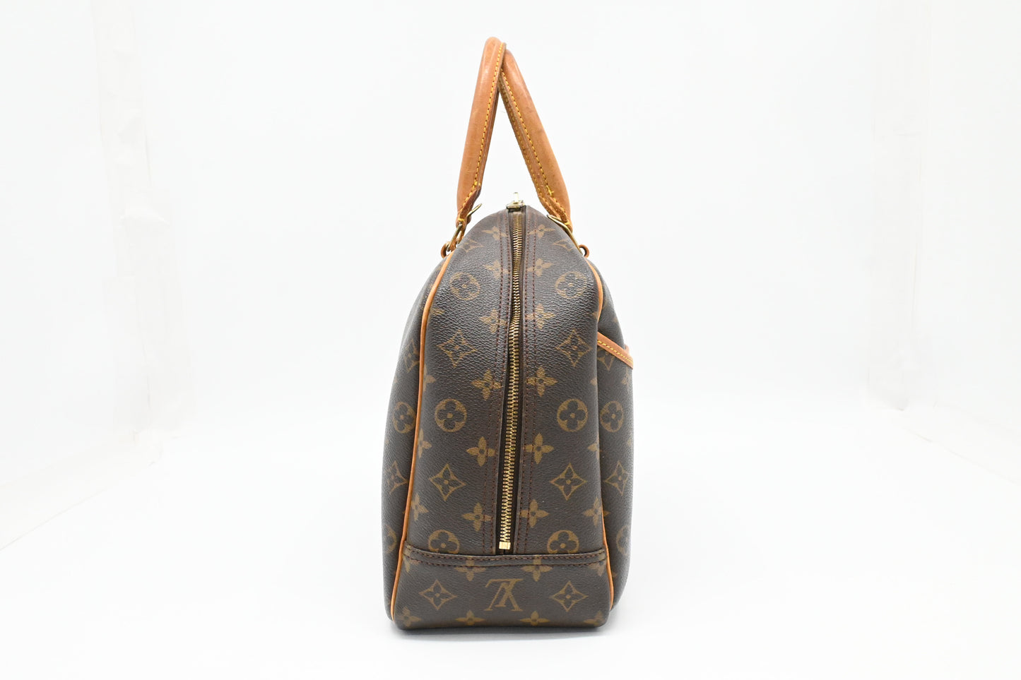 Louis Vuitton Deauville in Monogram Canvas