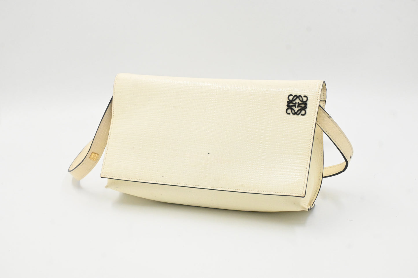 Loewe Shoulder Bag in White Leather