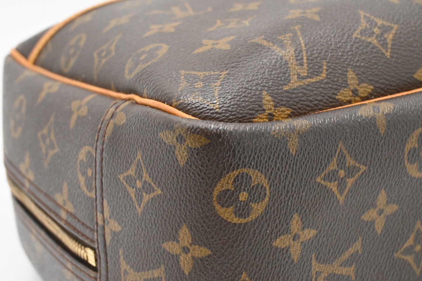 Louis Vuitton Deauville in Monogram Canvas
