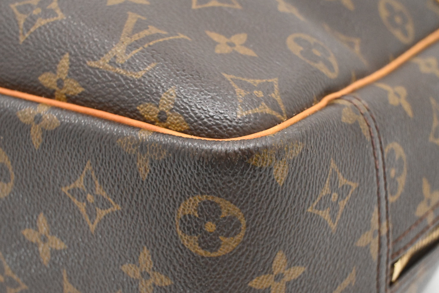 Louis Vuitton Deauville in Monogram Canvas