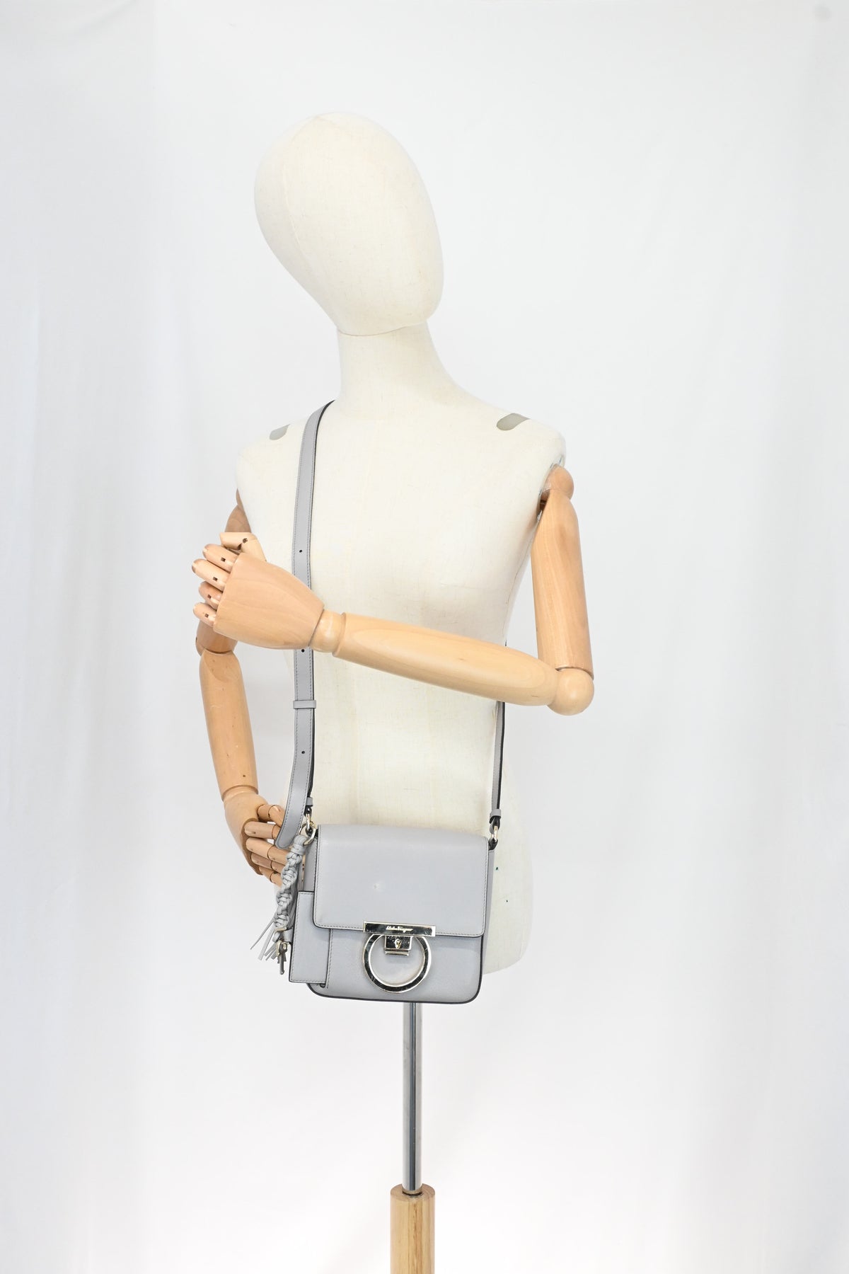 Ferragamo Shoulder Bag in Gray Leather