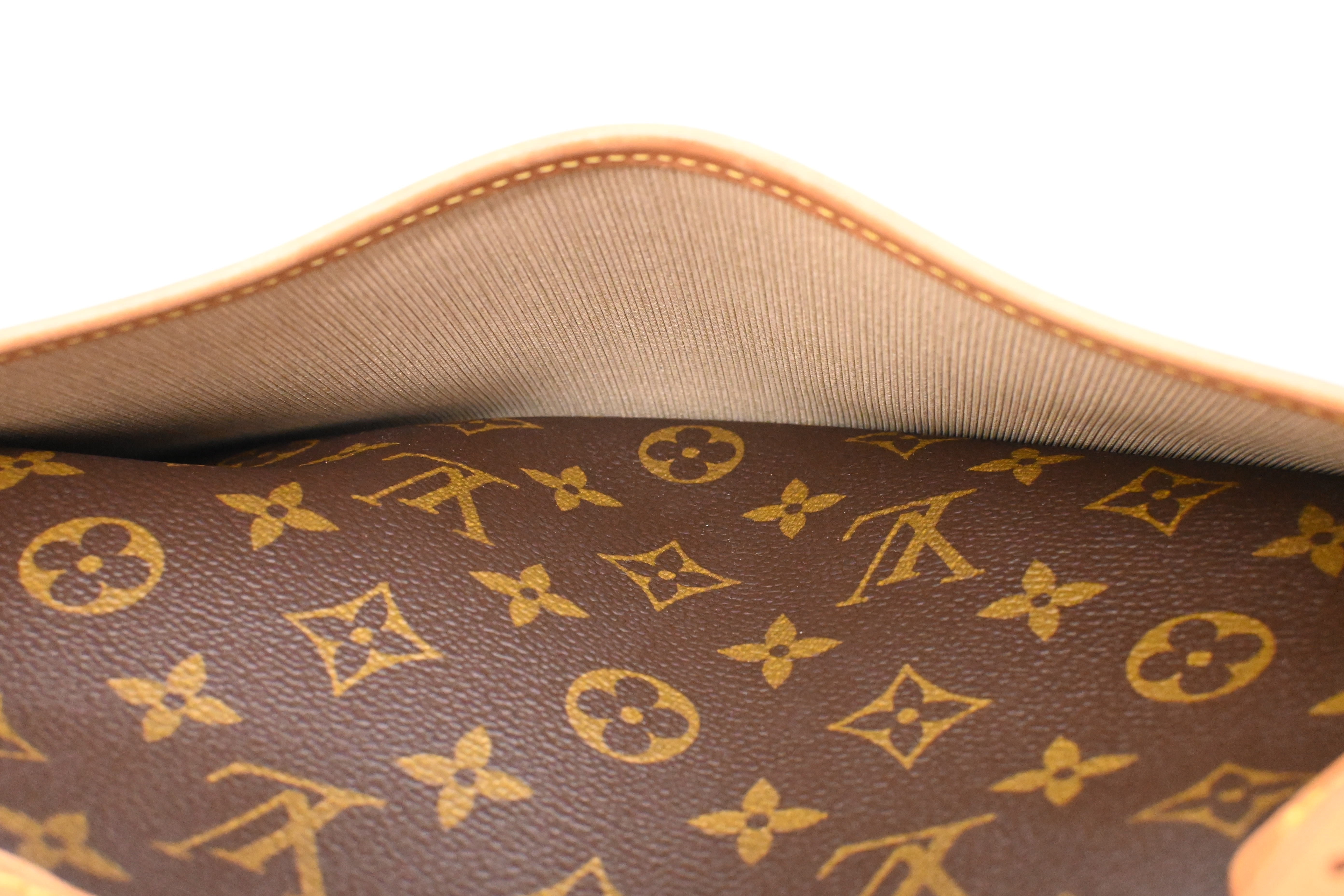 Louis Vuitton Deauville in Monogram Canvas – Weekly Lux Drop