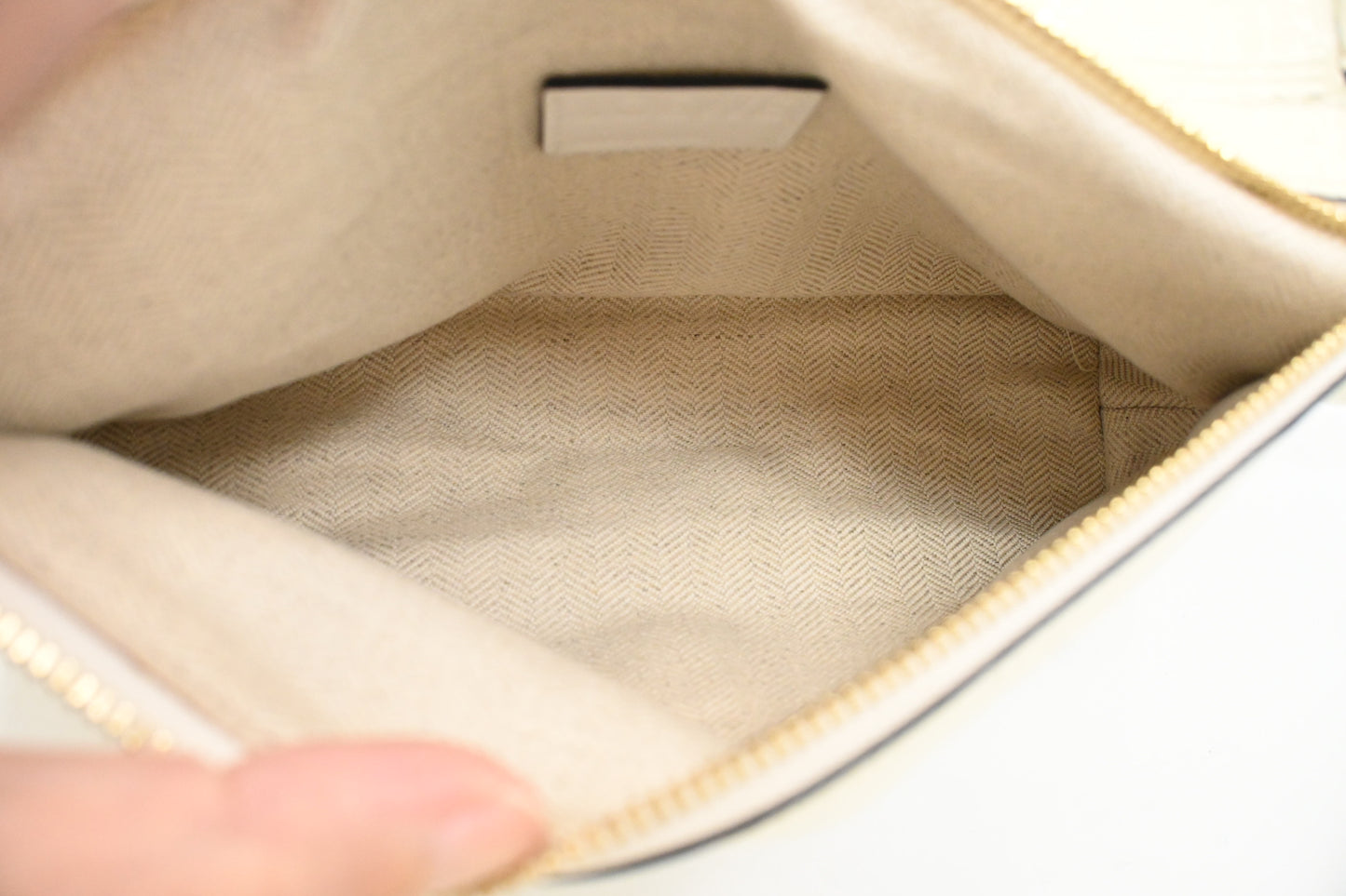 Loewe Shoulder Bag in White Leather