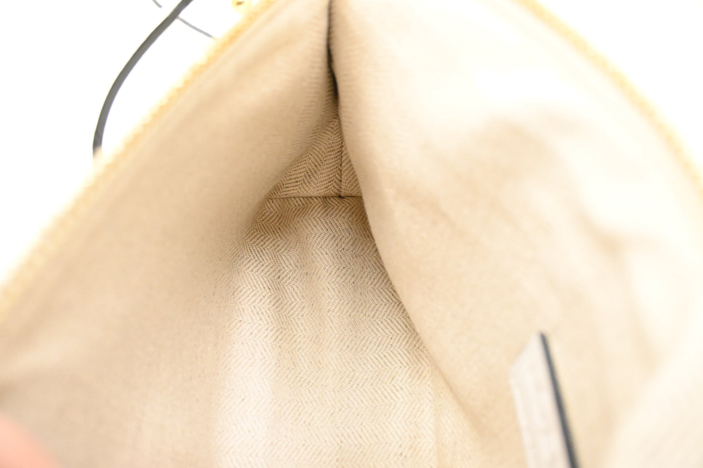 Loewe Shoulder Bag in White Leather