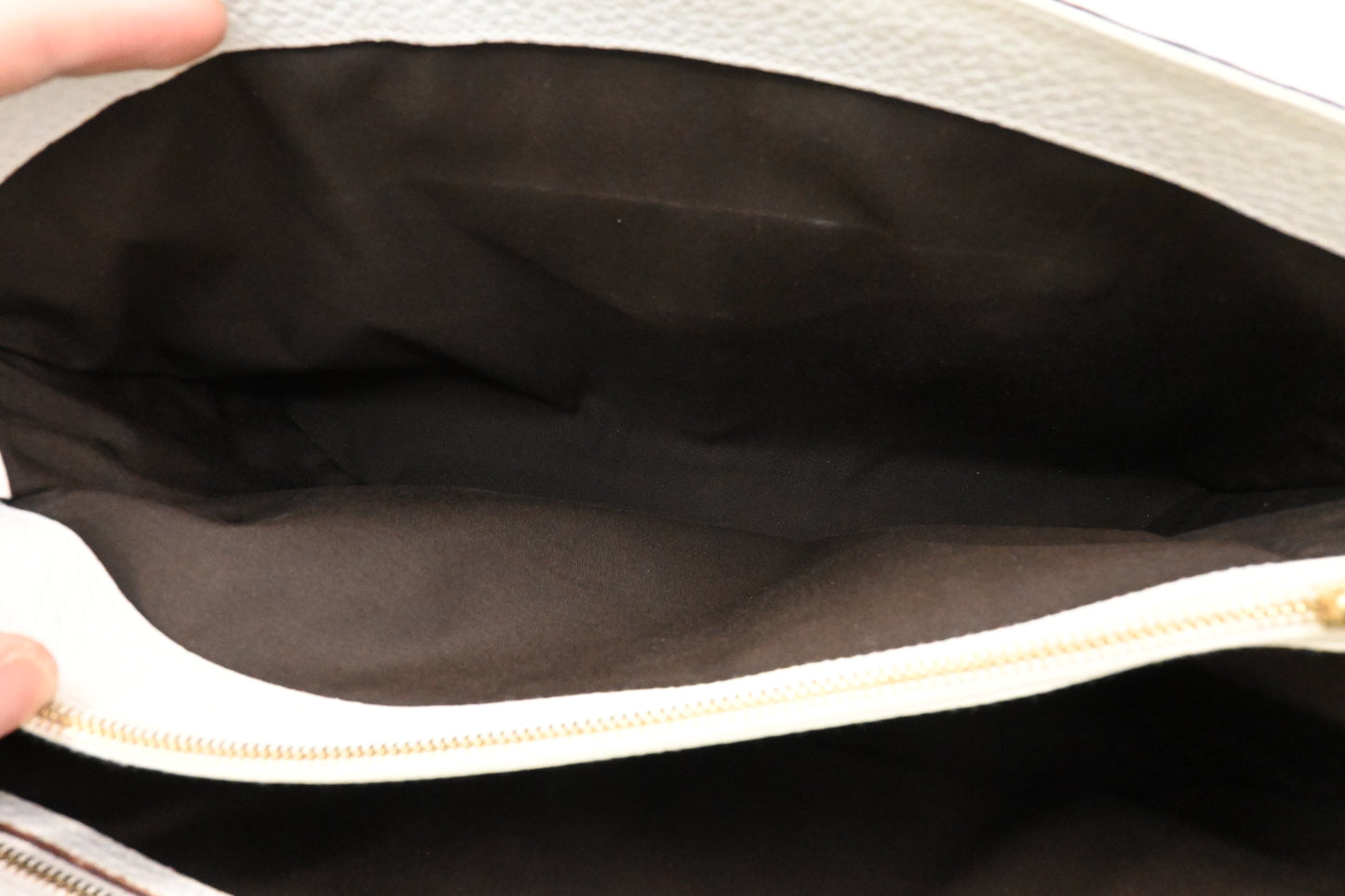 Gucci Tote in White Leather
