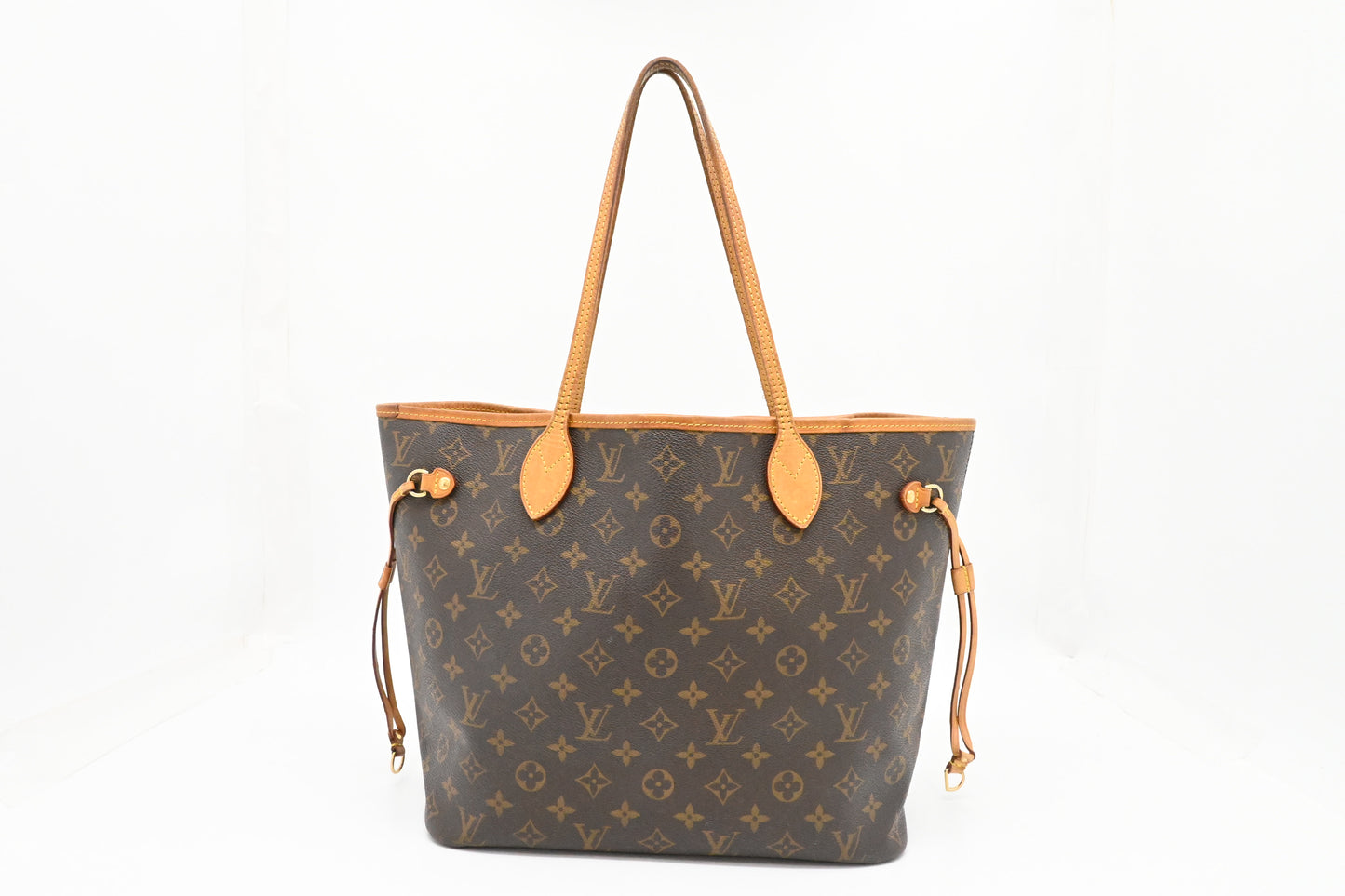 Louis Vuitton Neverfull MM in Monogram Canvas
