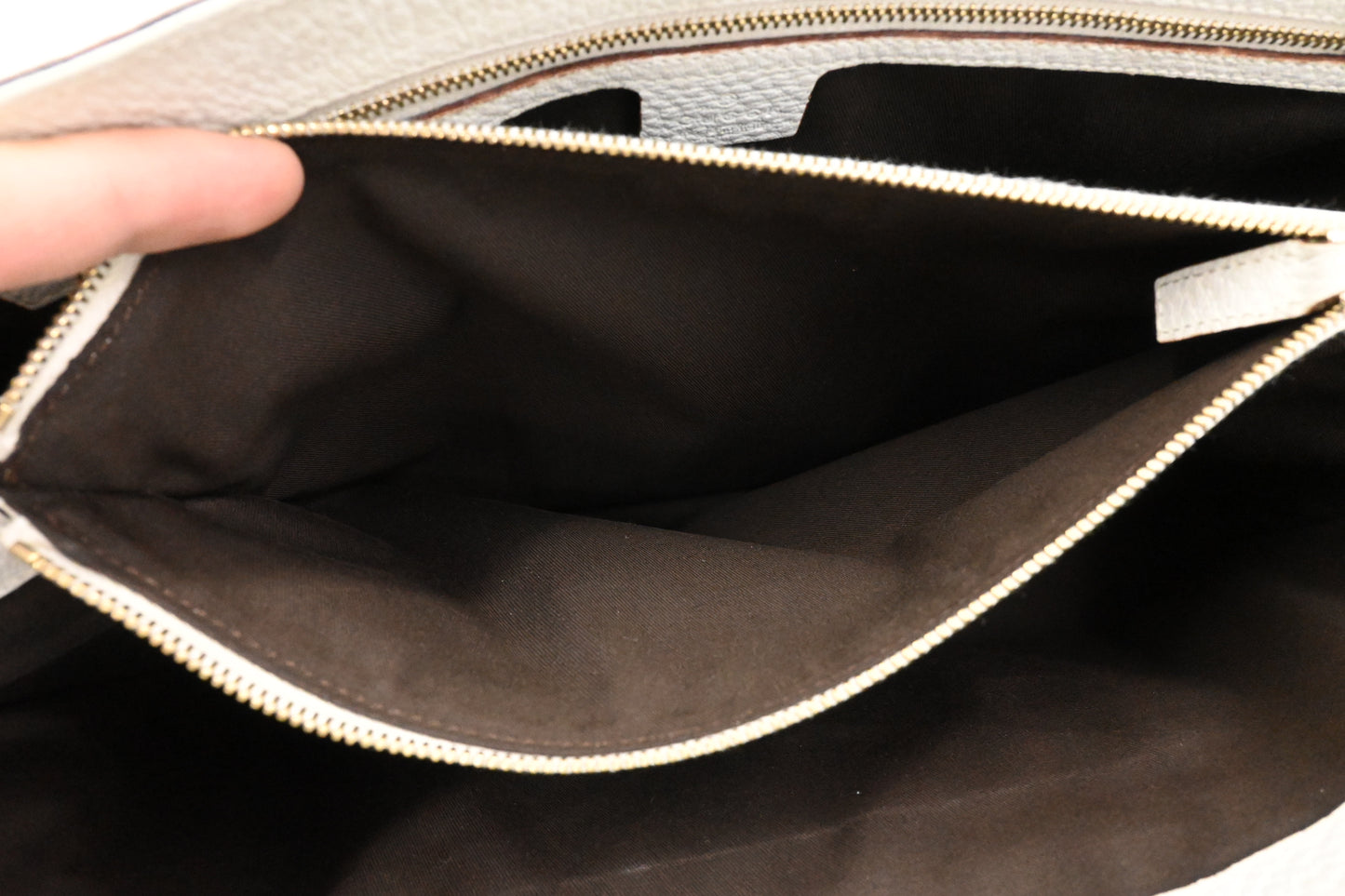 Gucci Tote in White Leather