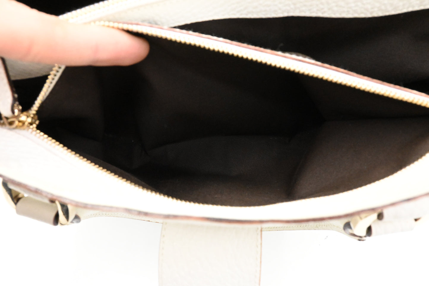 Gucci Tote in White Leather
