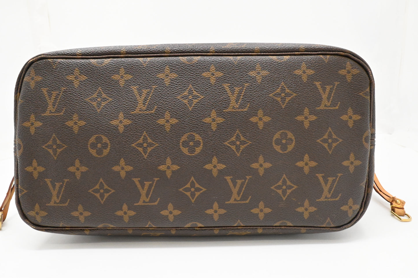 Louis Vuitton Neverfull MM in Monogram Canvas