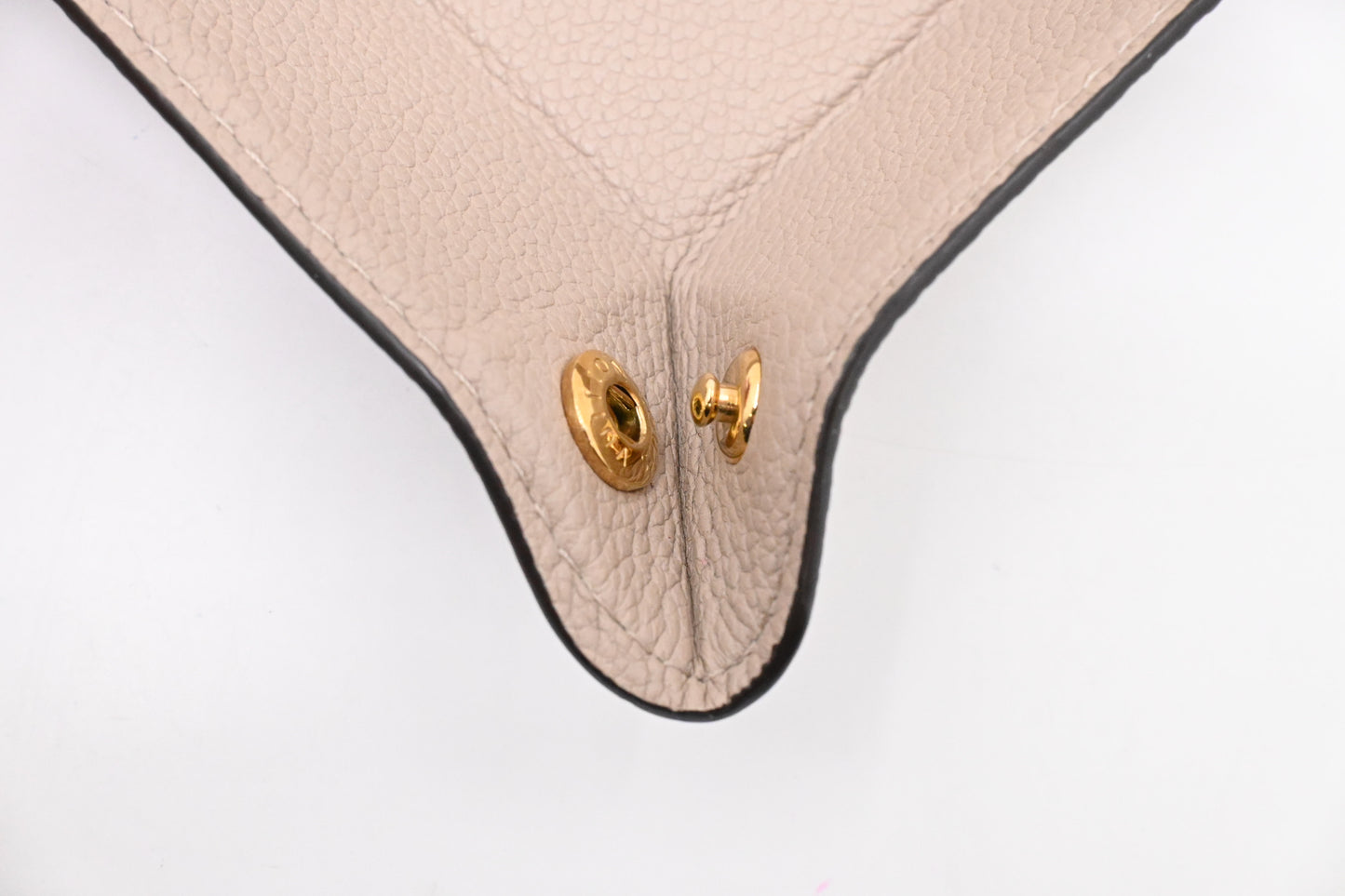 Louis Vuitton Jewelry Tray in Beige Leather