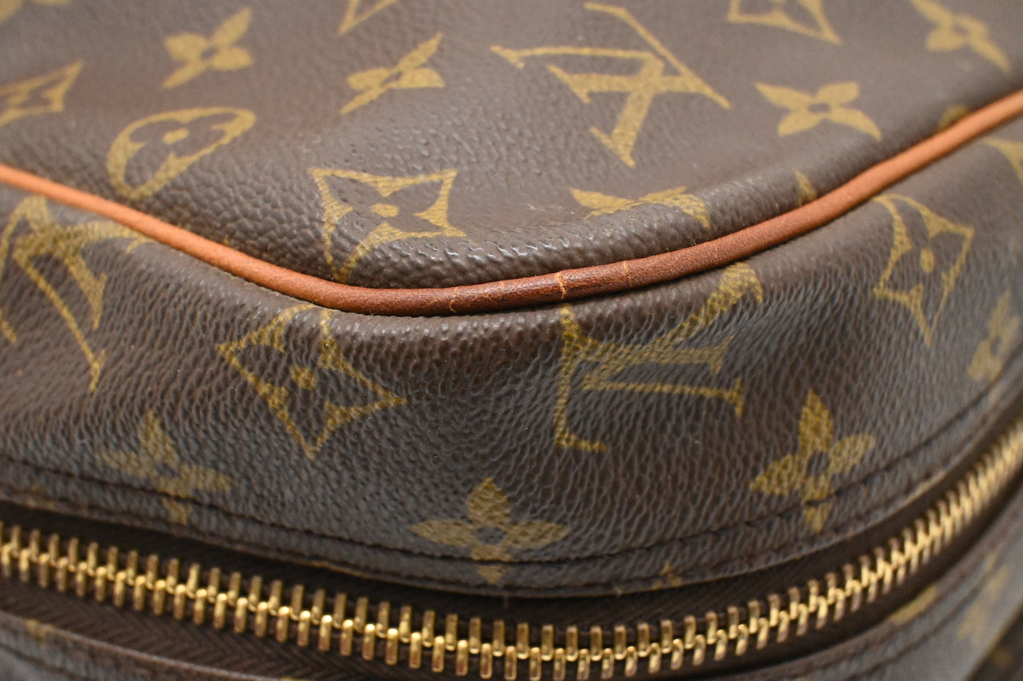 Louis Vuitton Sirius 45 in Monogram Canvas