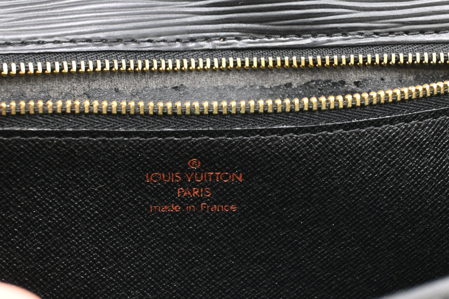 Louis Vuitton Sellier Dragonne in Black Epi Leather