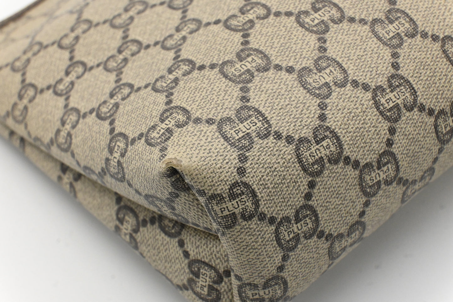 Gucci Plus Clutch in GG Plus Supreme Canvas