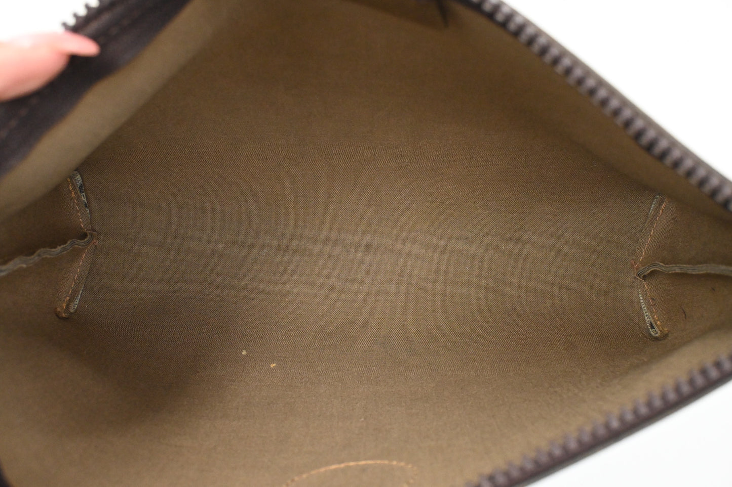 Gucci Plus Clutch in GG Plus Supreme Canvas