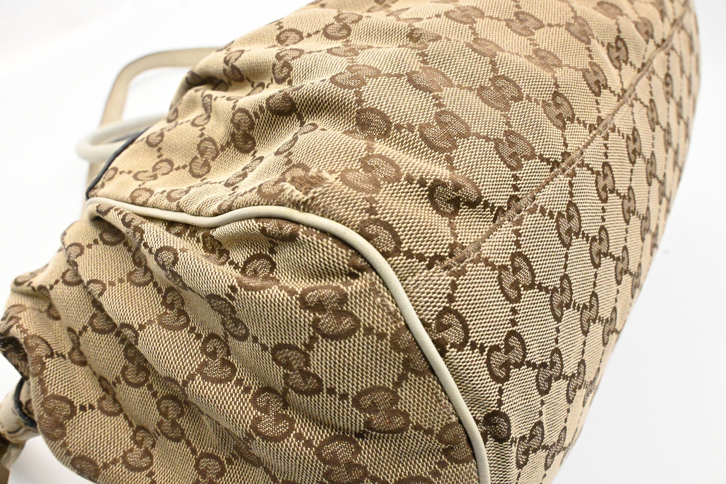 Gucci Sukey in GG Canvas and Cream Leather