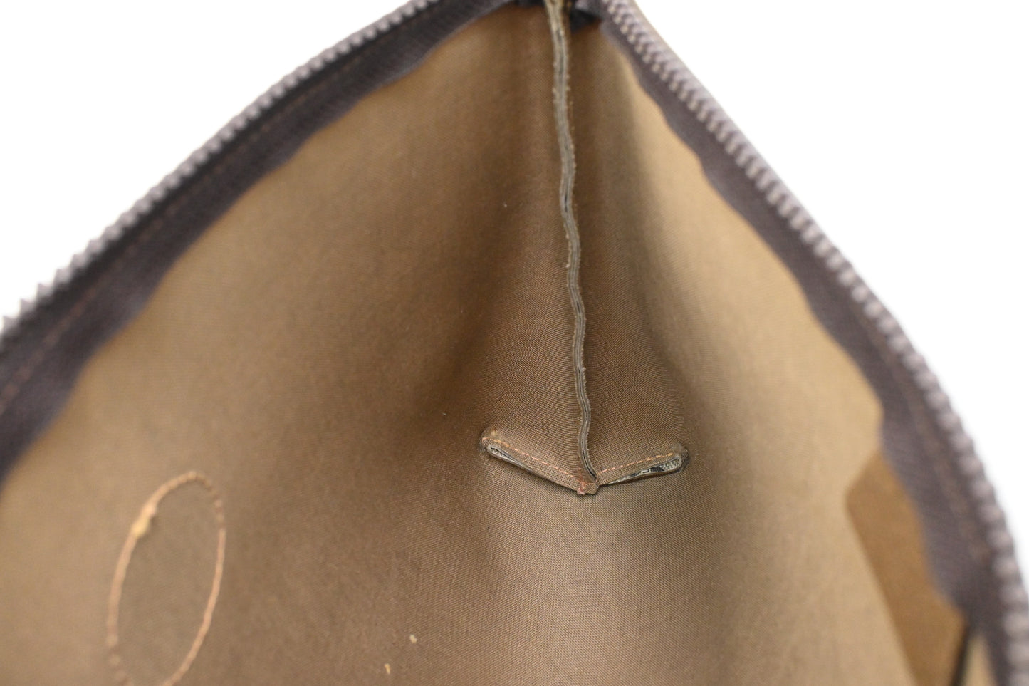 Gucci Plus Clutch in GG Plus Supreme Canvas