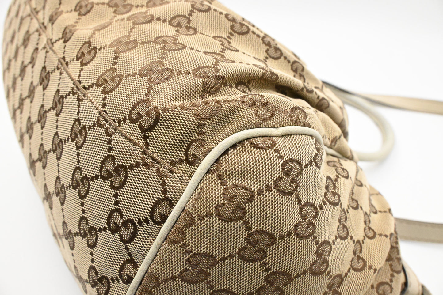 Gucci Sukey in GG Canvas and Cream Leather