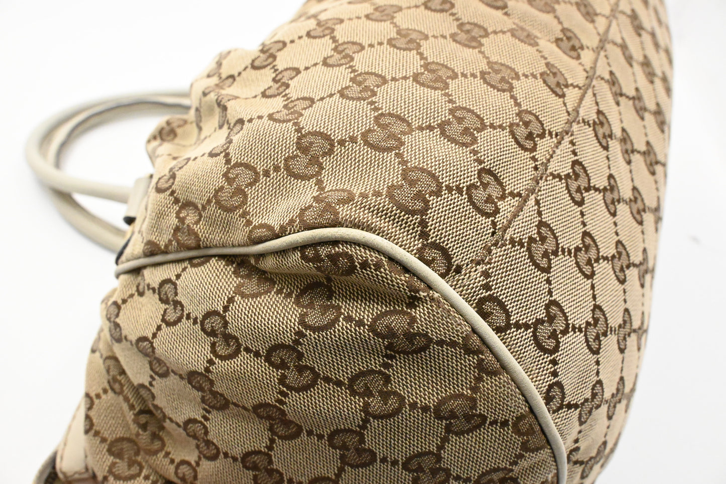 Gucci Sukey in GG Canvas and Cream Leather