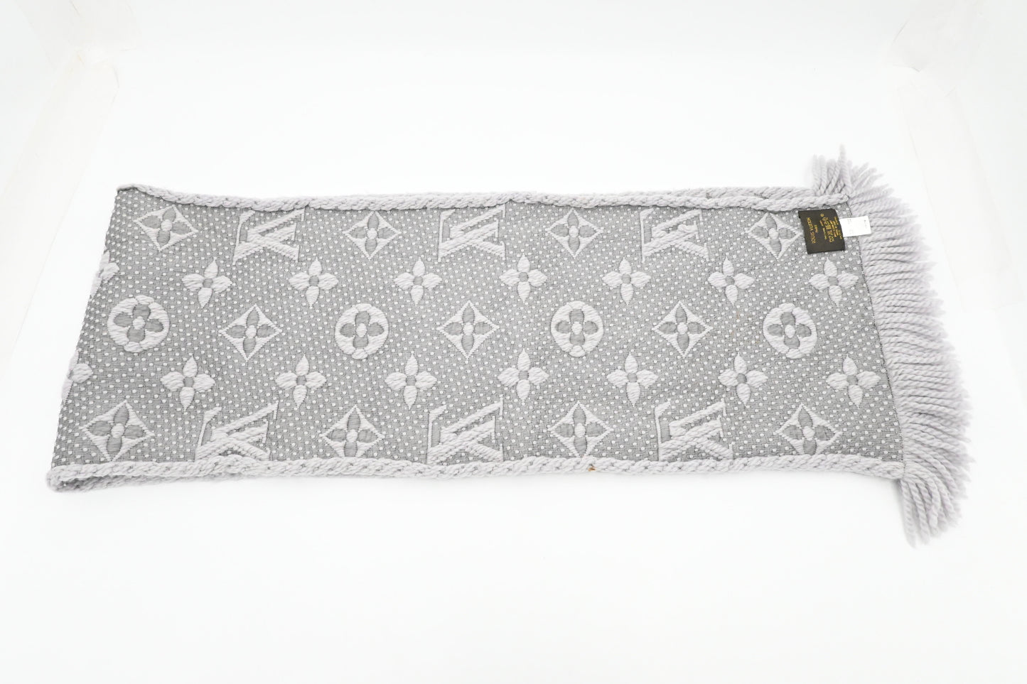 Louis Vuitton Logomania Scarf in Grey Wool and Silk