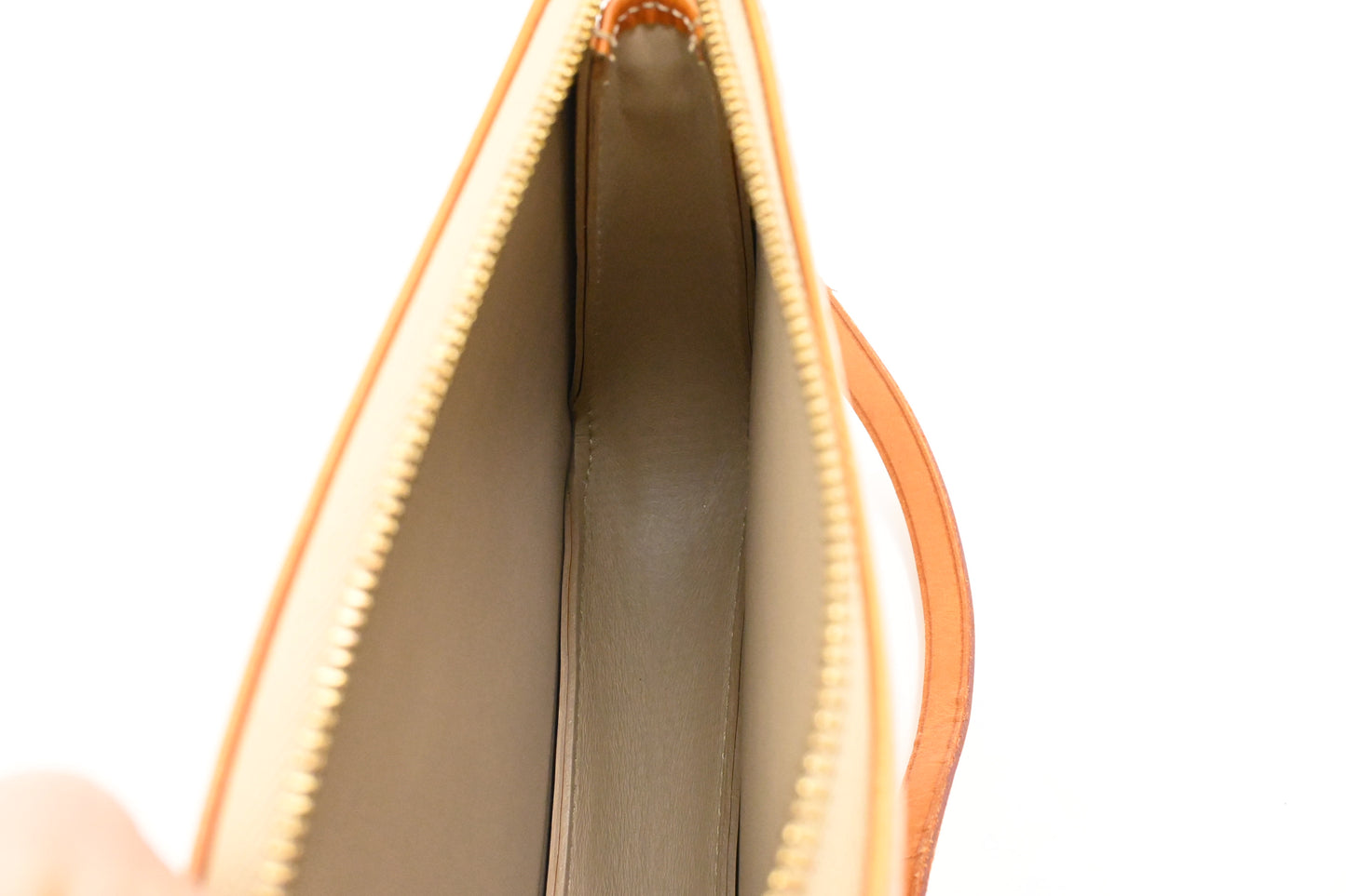 Louis Vuitton Lexington in Mango Vernis Leather