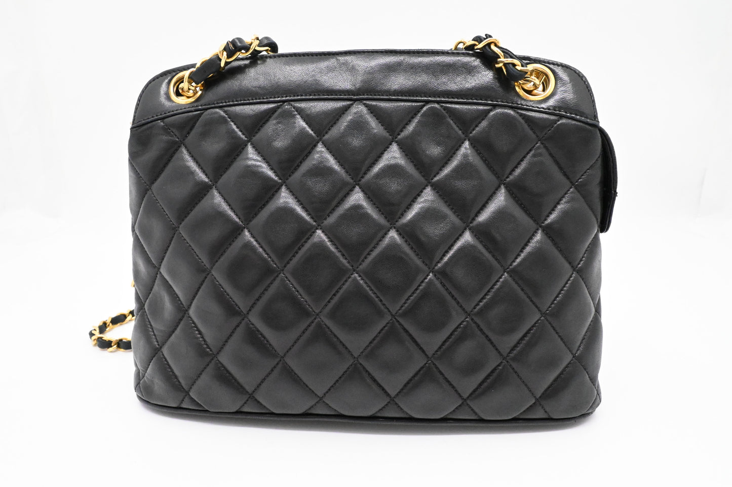 Chanel Shoulder Bag in Black Lambskin Leather