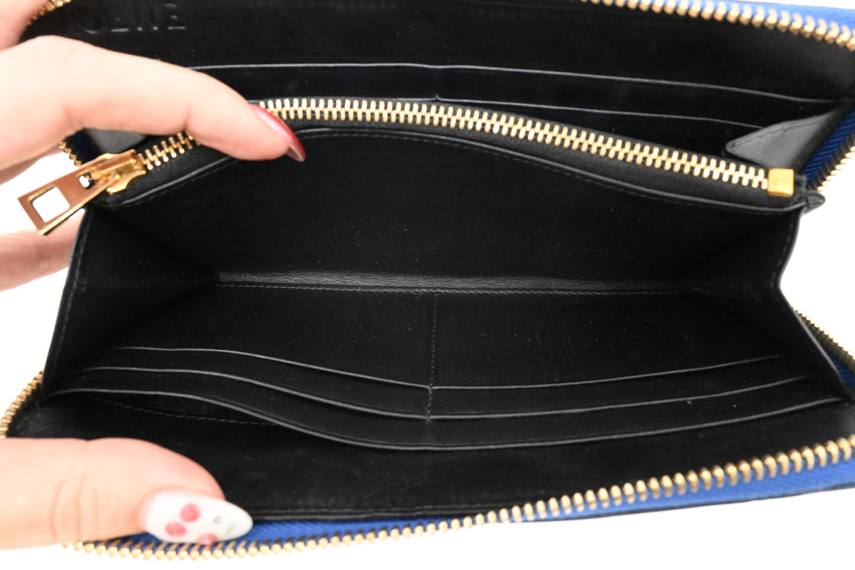 Loewe Zippy Wallet in Blue Leather