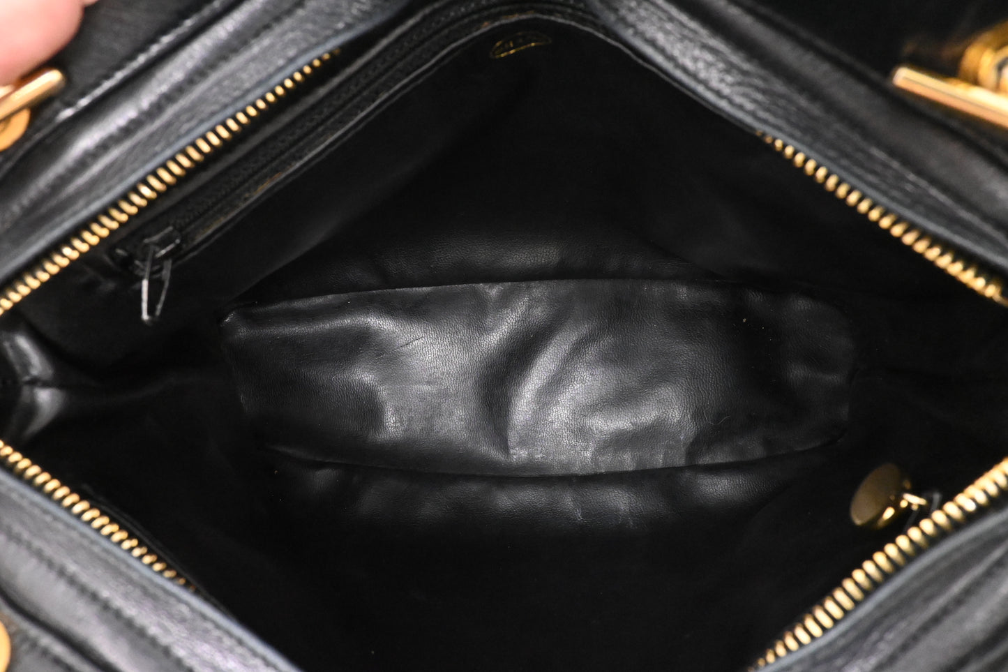 Chanel Shoulder Bag in Black Lambskin Leather