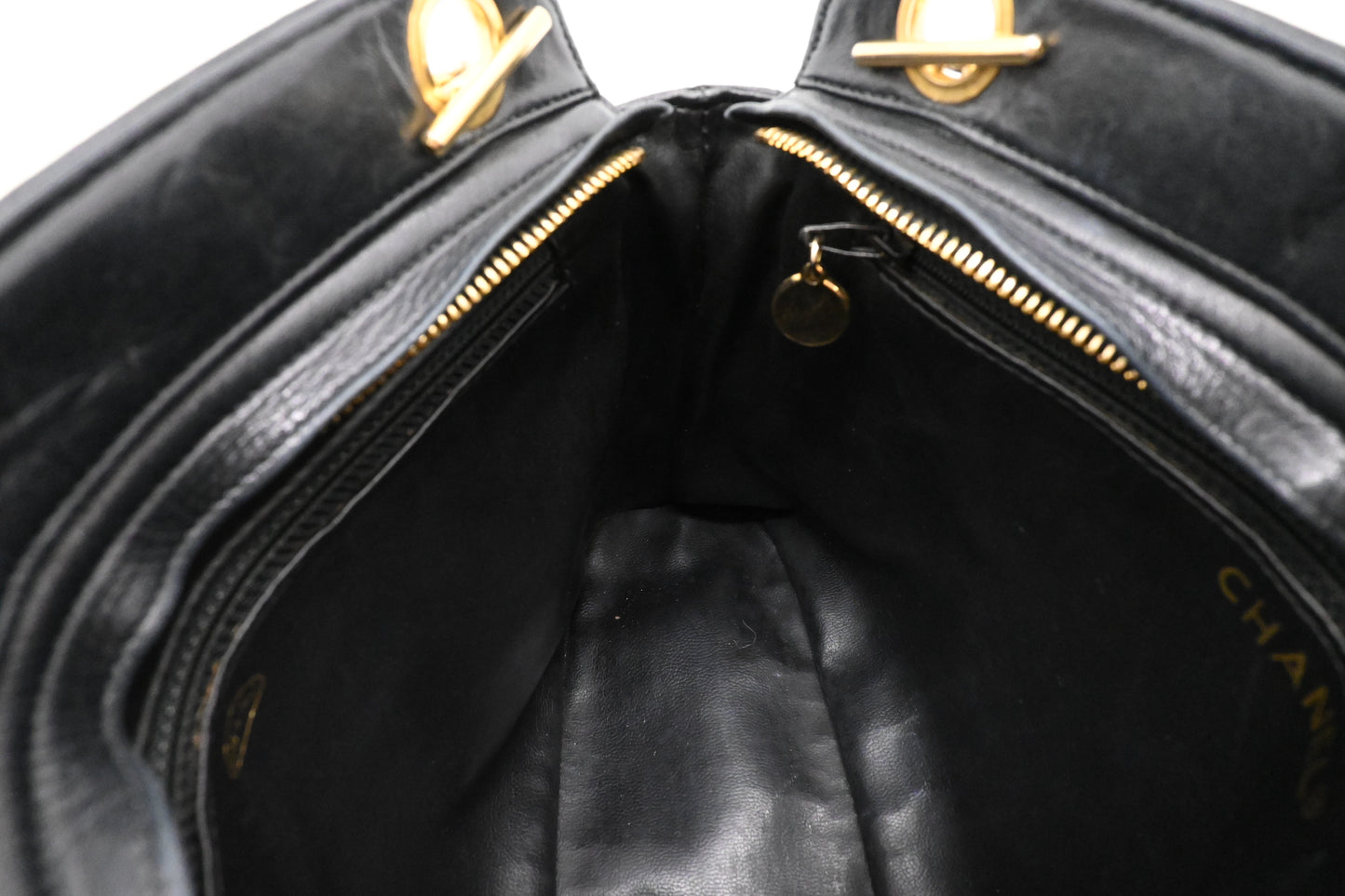 Chanel Shoulder Bag in Black Lambskin Leather