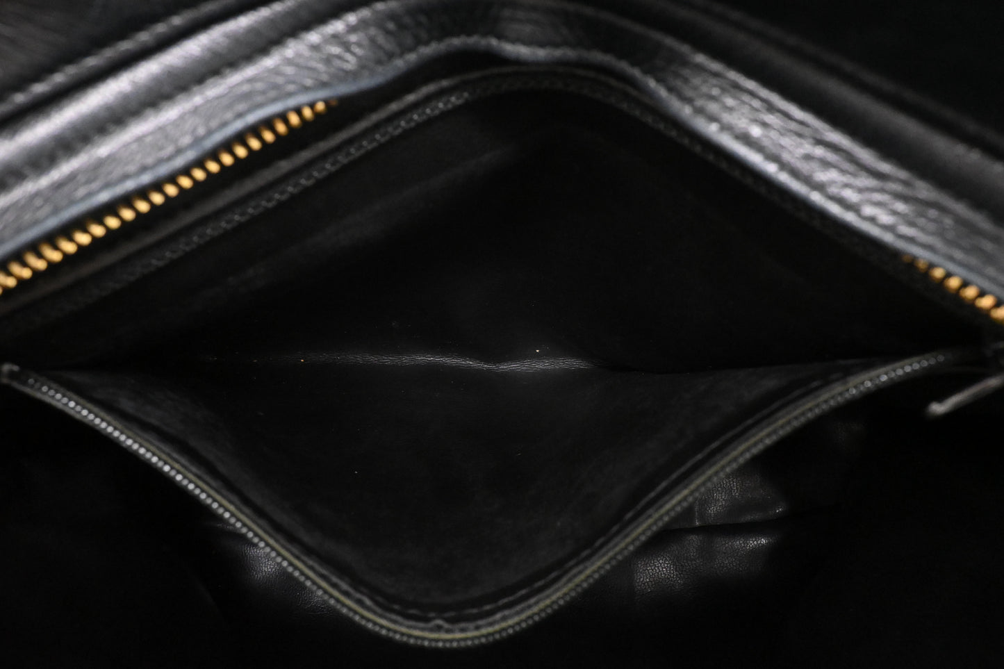 Chanel Shoulder Bag in Black Lambskin Leather