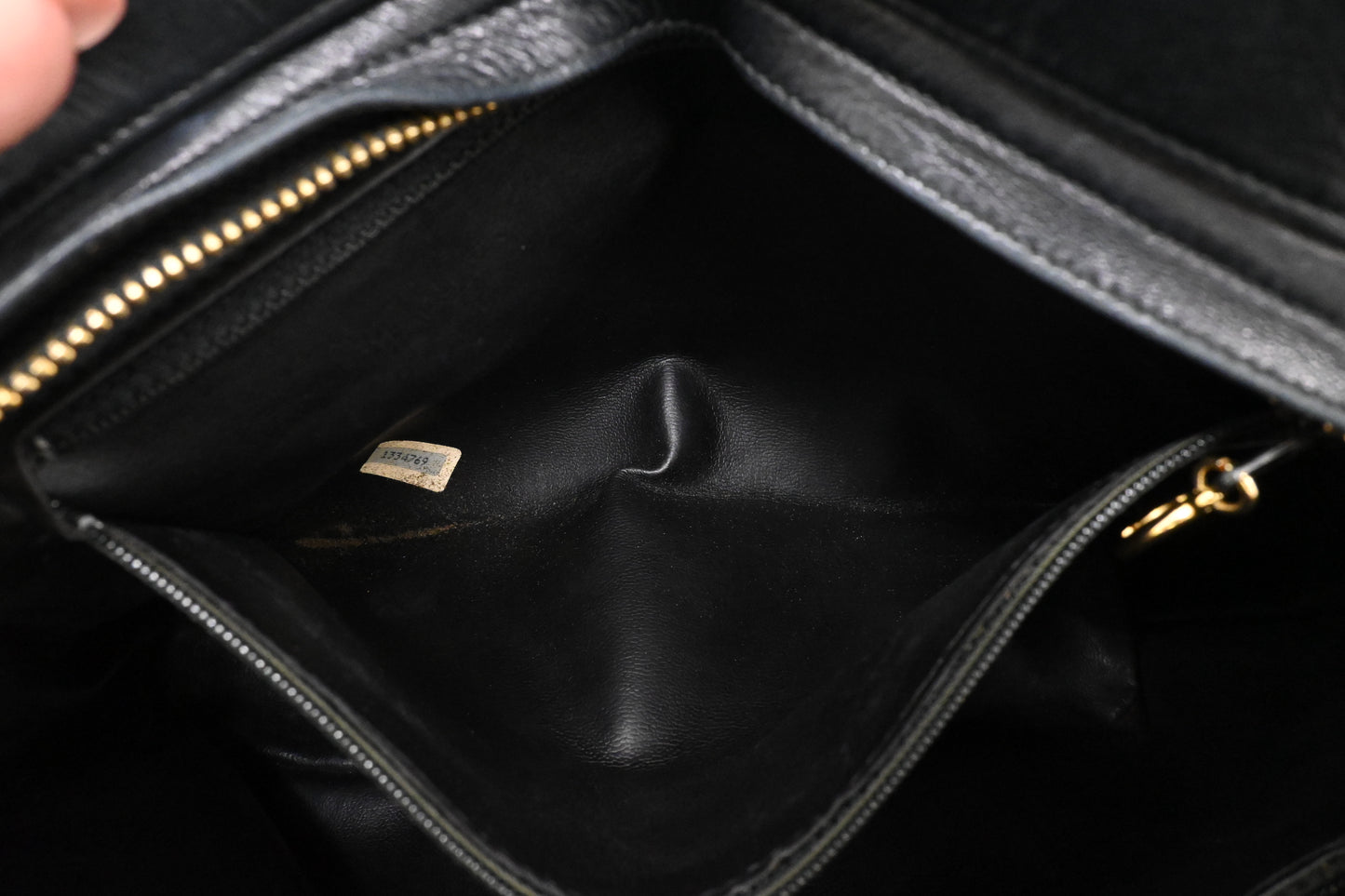Chanel Shoulder Bag in Black Lambskin Leather