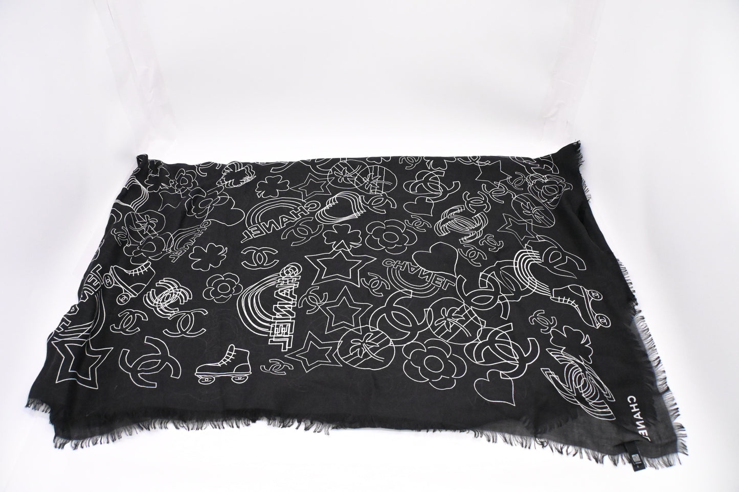 Chanel Scarf in Black Cashmere and Silk