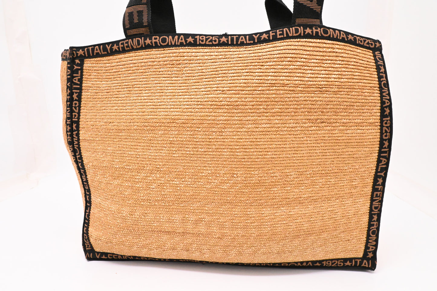 Fendi Roma 1925 Tote Bag in Beige Wicker