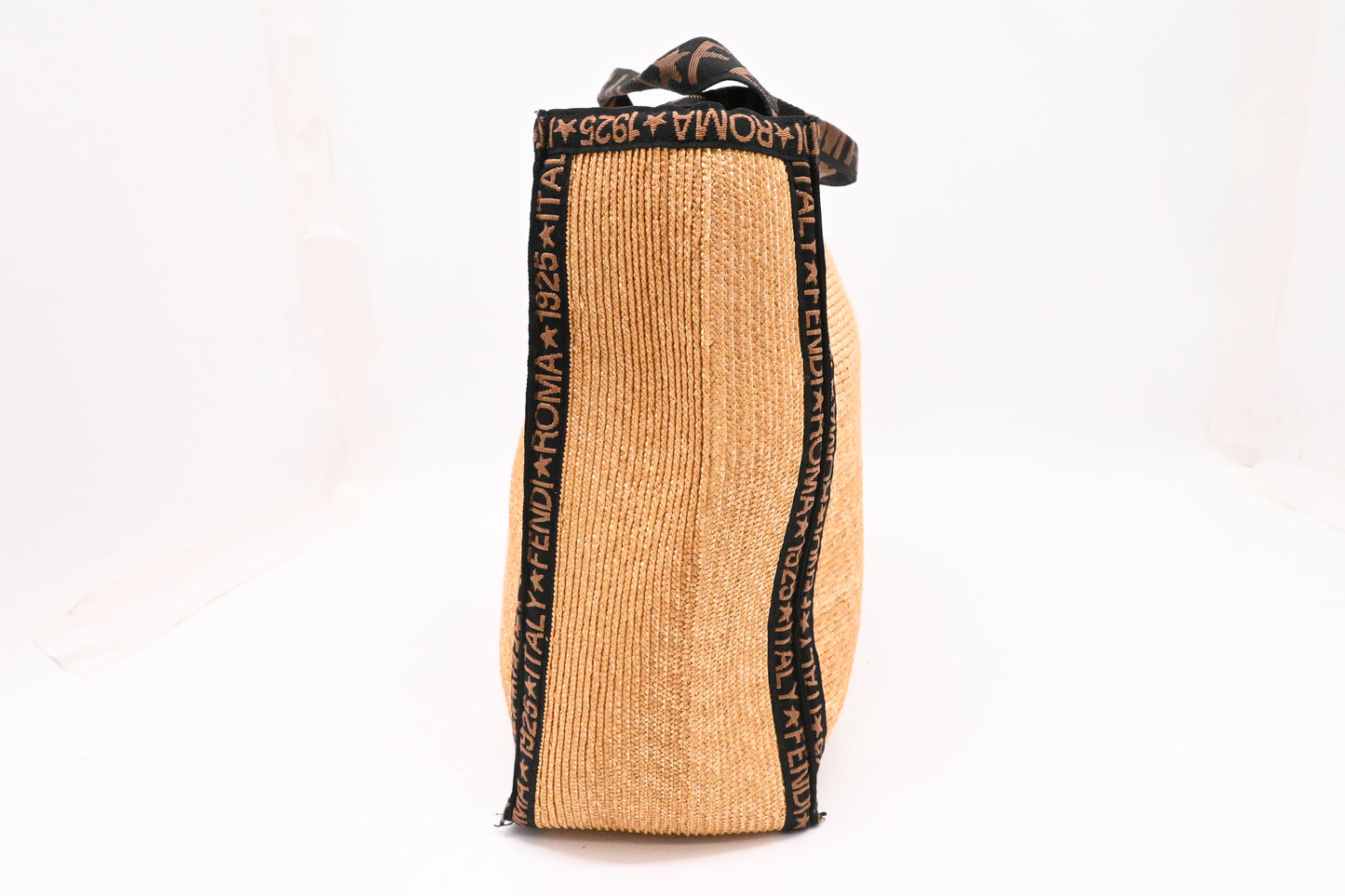 Fendi Roma 1925 Tote Bag in Beige Wicker