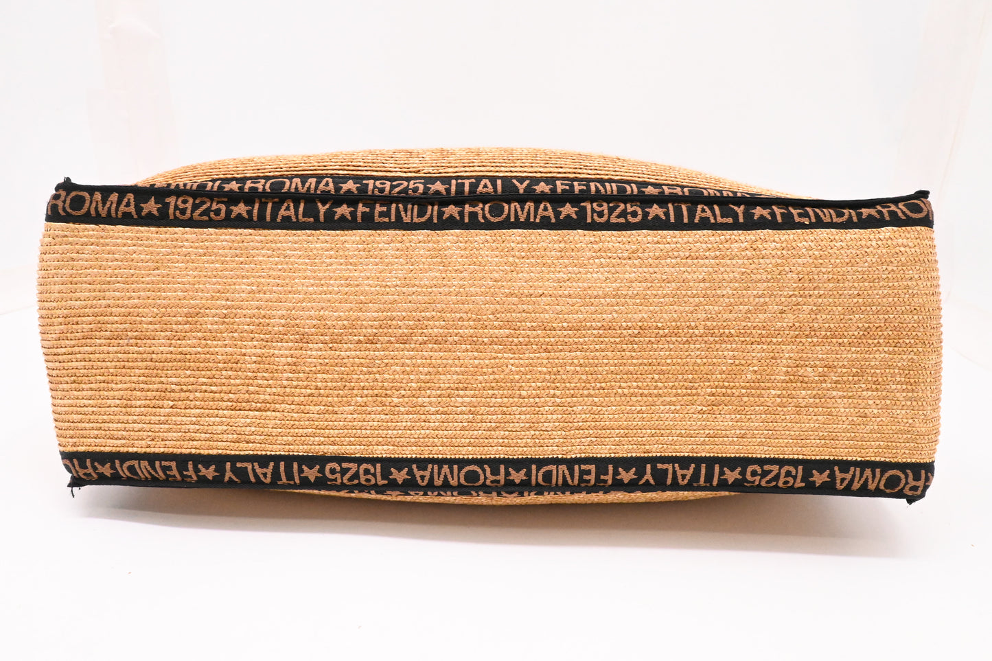 Fendi Roma 1925 Tote Bag in Beige Wicker