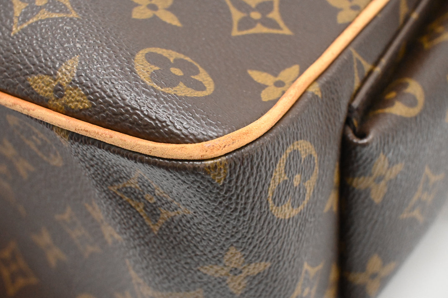 Louis Vuitton Multipli Cité in Monogram Canvas