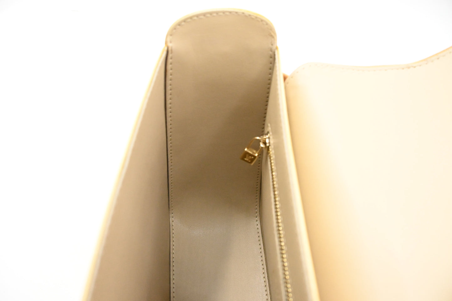 Louis Vuitton Christy GM in Yellow Venis Leather