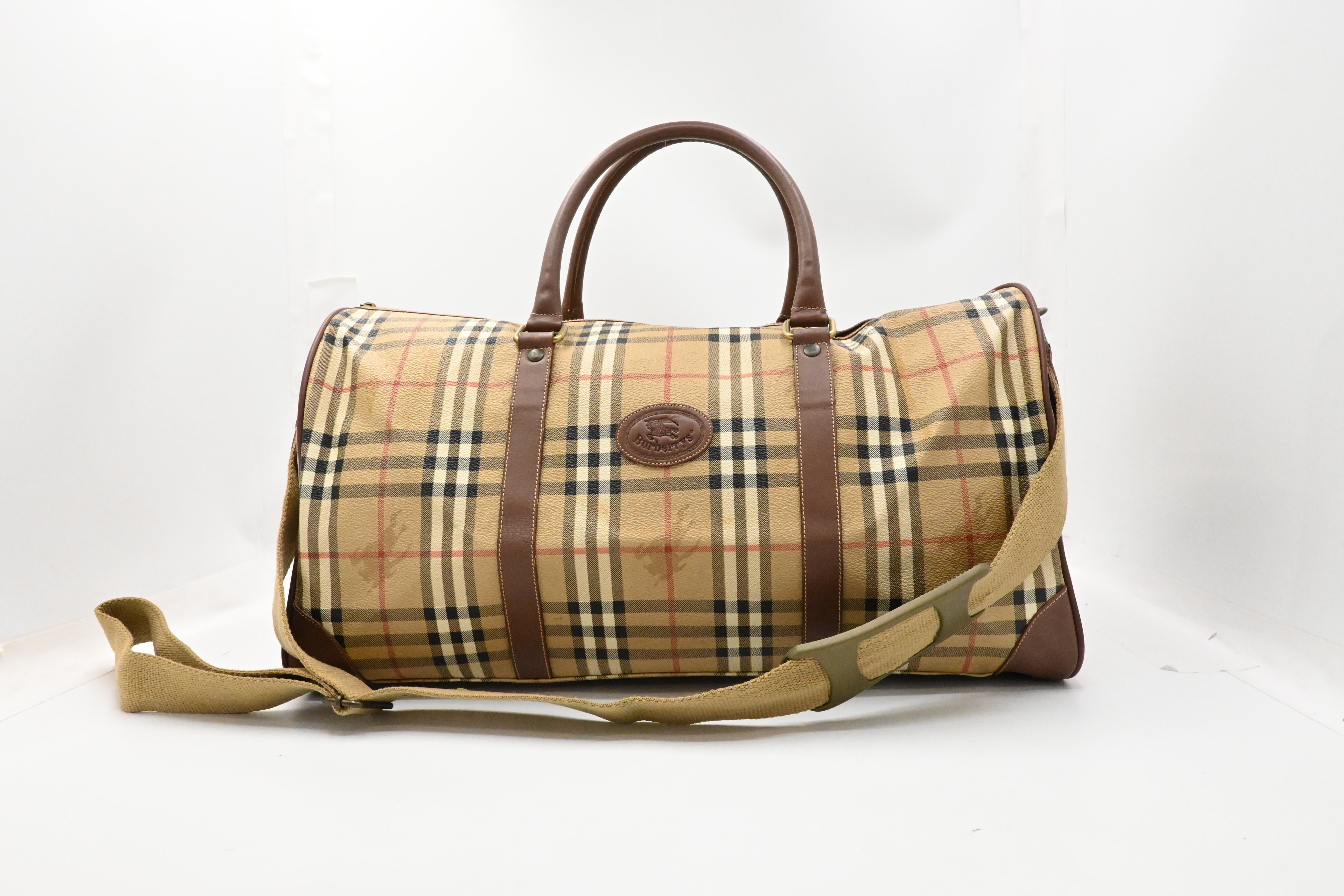 BURBERRYバーバリー5000 Burberry Duffle Bag in Beige Checked Coated Canvas – Weekly Lux Drop