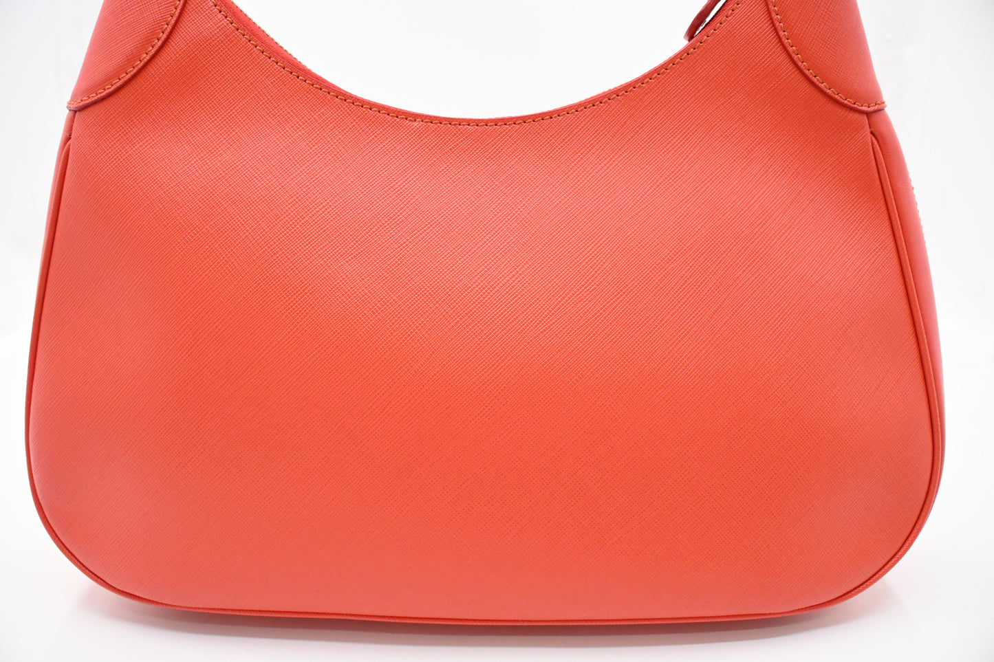 Ferragamo Shoulder Bag in Red Orange Leather