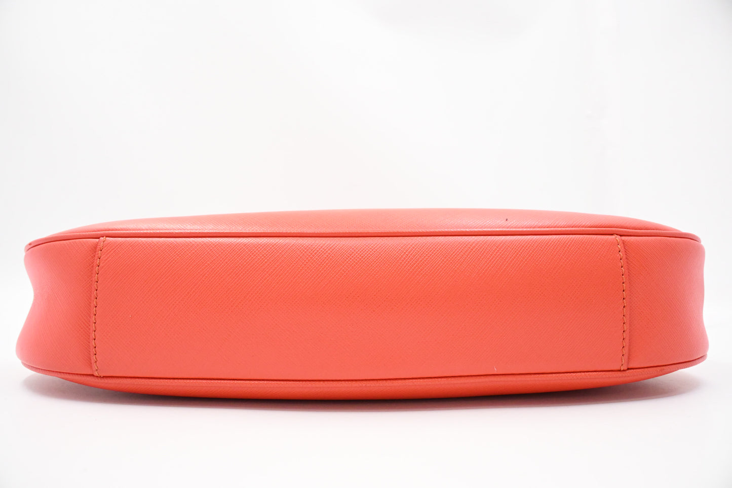 Ferragamo Shoulder Bag in Red Orange Leather