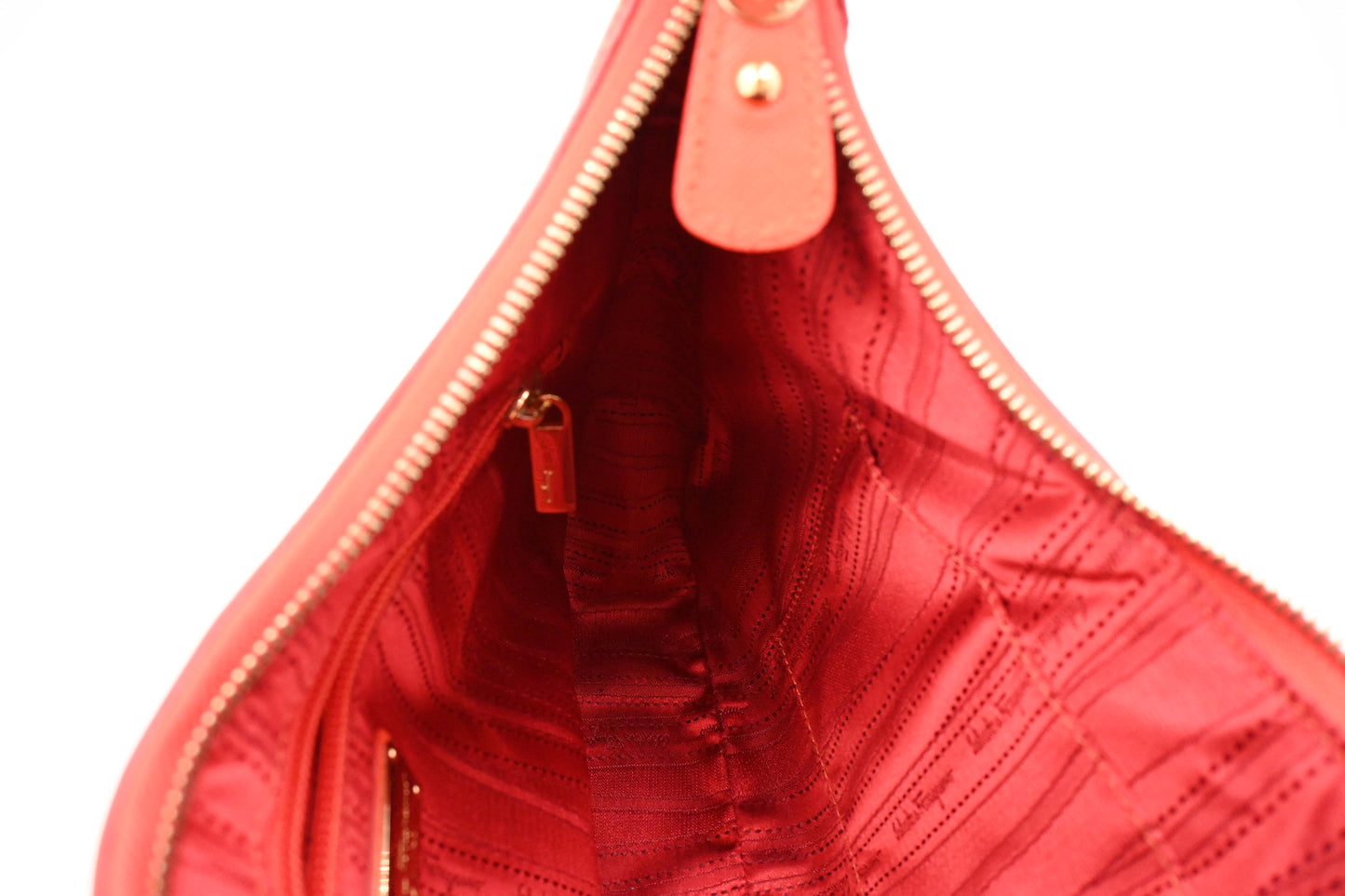 Ferragamo Shoulder Bag in Red Orange Leather