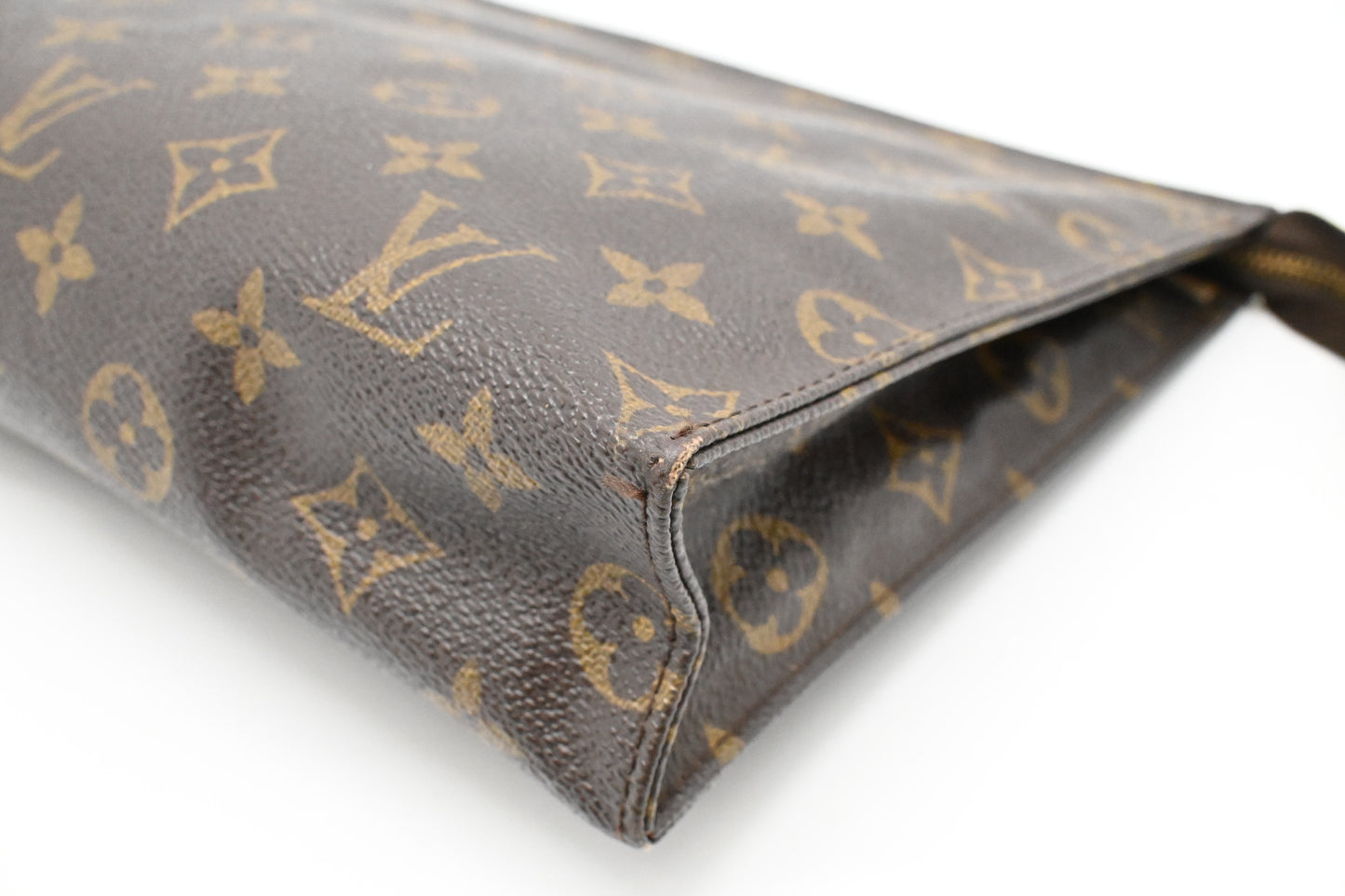 Louis Vuitton Toiletry 26 in Monogram Canvas