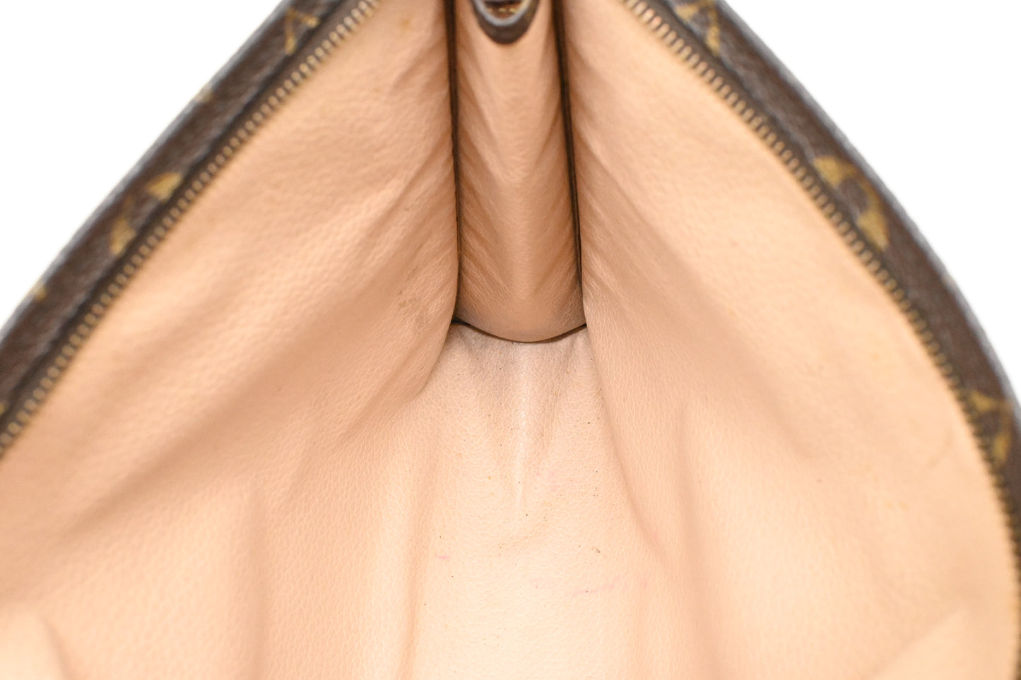 Louis Vuitton Toiletry 26 in Monogram Canvas