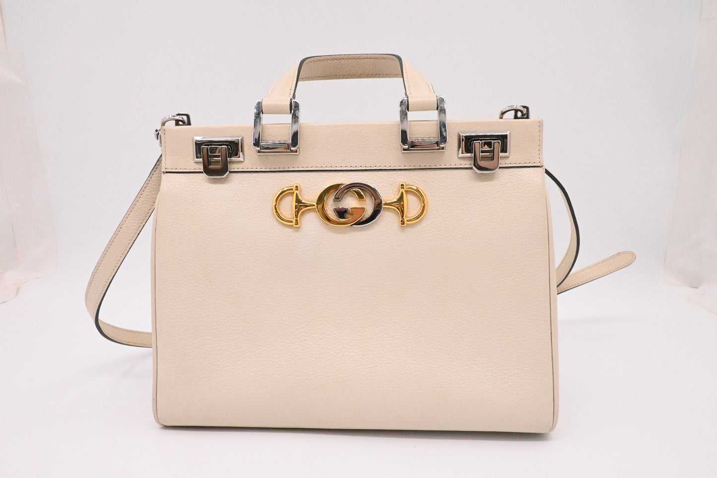 Gucci Zumi Handbag in Cream Leather
