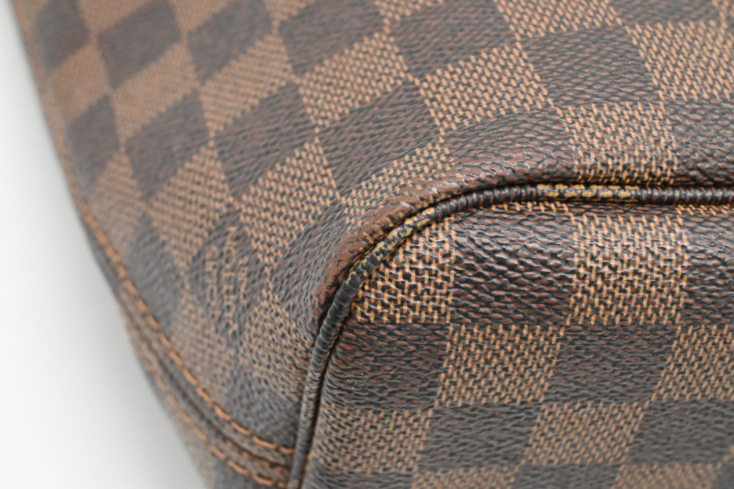 Louis Vuitton Neverfull PM in Damier Ebene Canvas