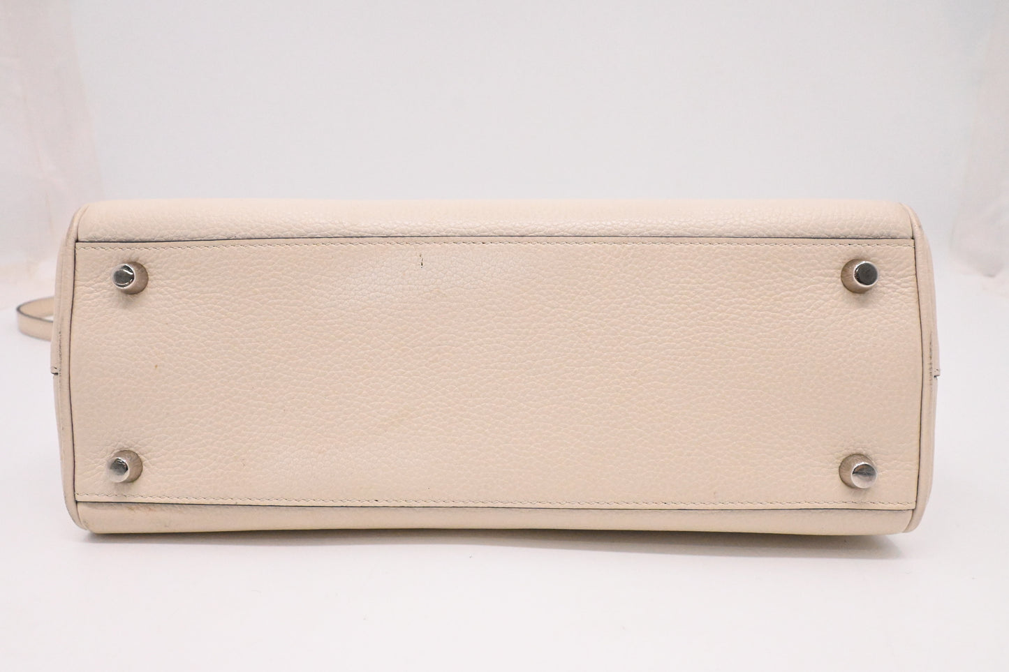 Gucci Zumi Handbag in Cream Leather