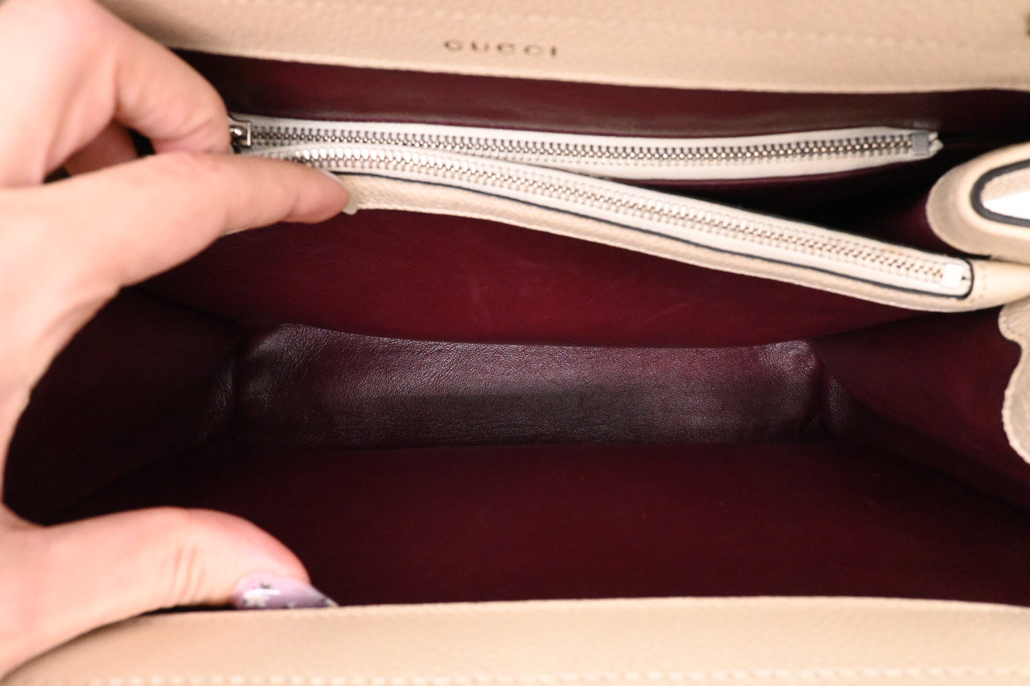 Gucci Zumi Handbag in Cream Leather
