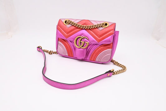 Gucci Marmont Shoulder Bag in Pink Red Leather